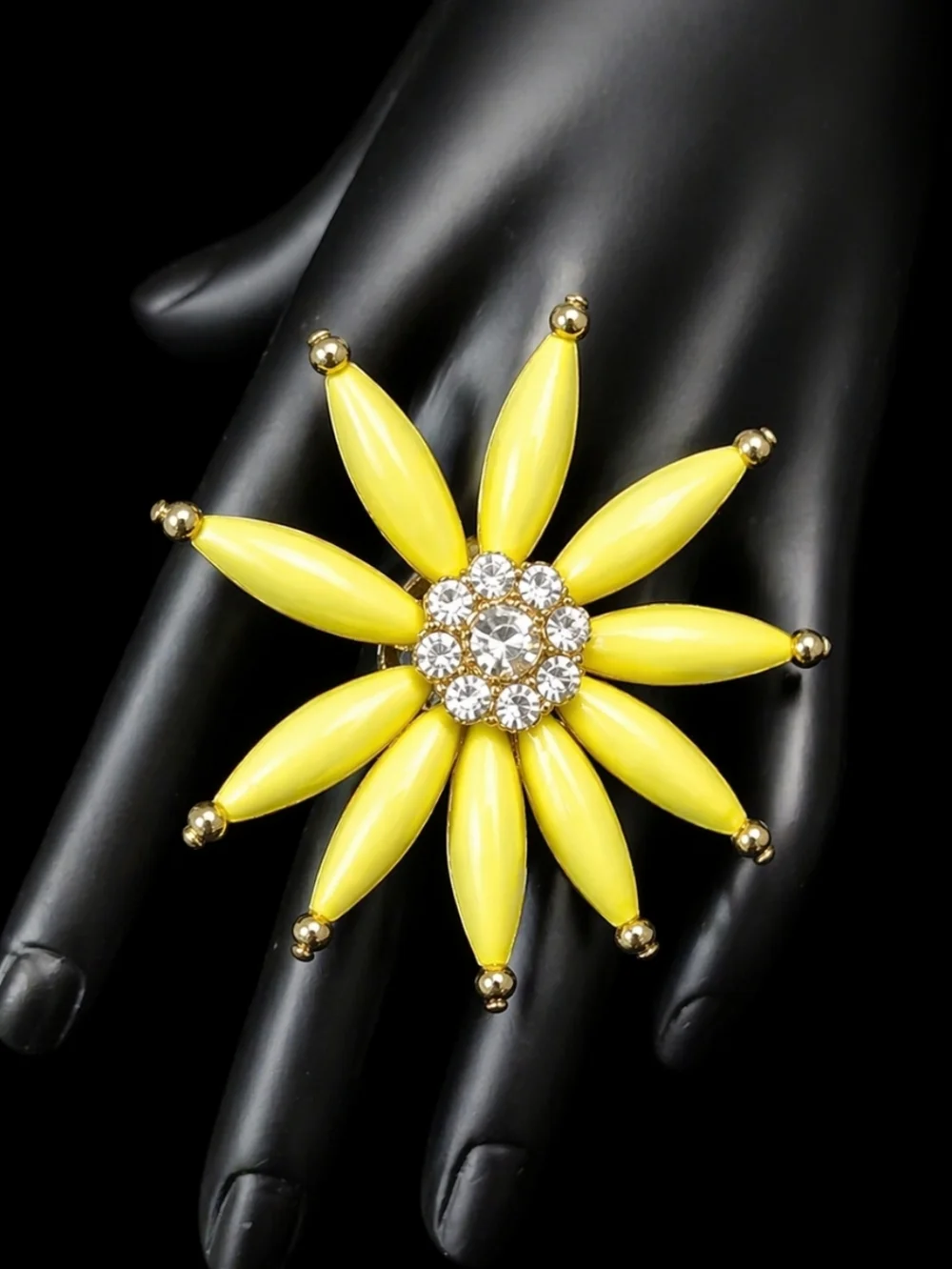 Vintage 1980s Statement Daisy Ring Yellow Enamel Rhinestone Center Oversized